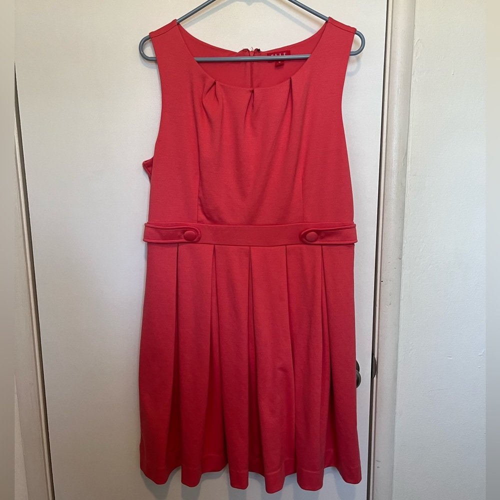 Elle Sleeveless Dress